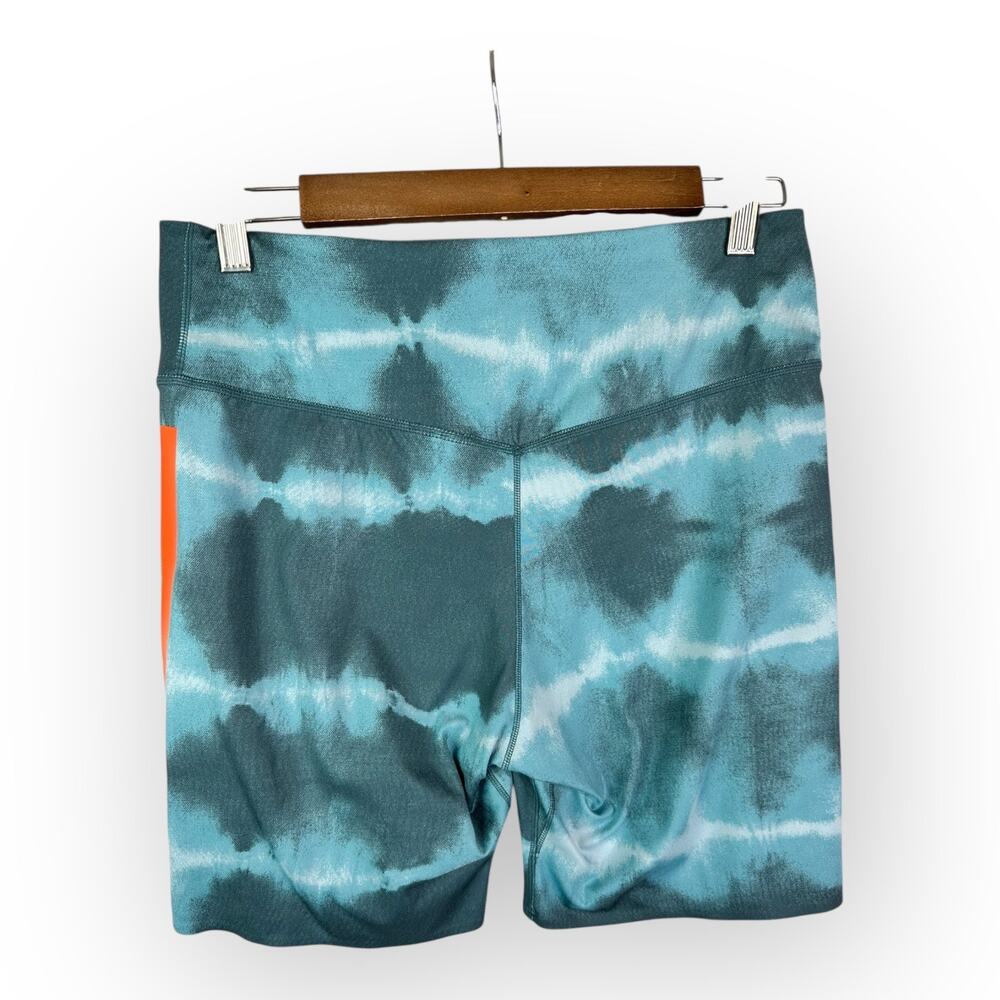 Nike One Womens size Large Dri Fit Luxe Training Shorts Blue Orange Stripe - Picture 2 of 7